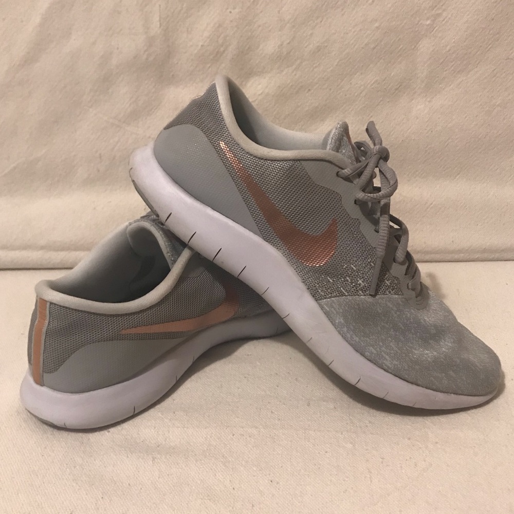 Nike size 7 gray and rose gold